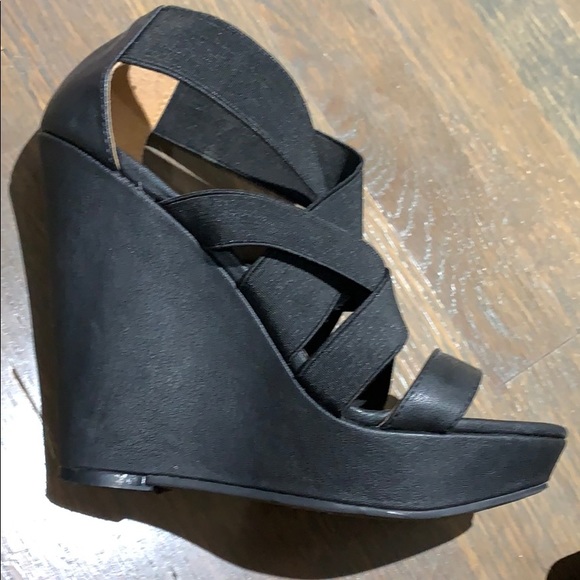 Barely worn Chinese laundry 5.5 women wedge - Picture 4 of 5